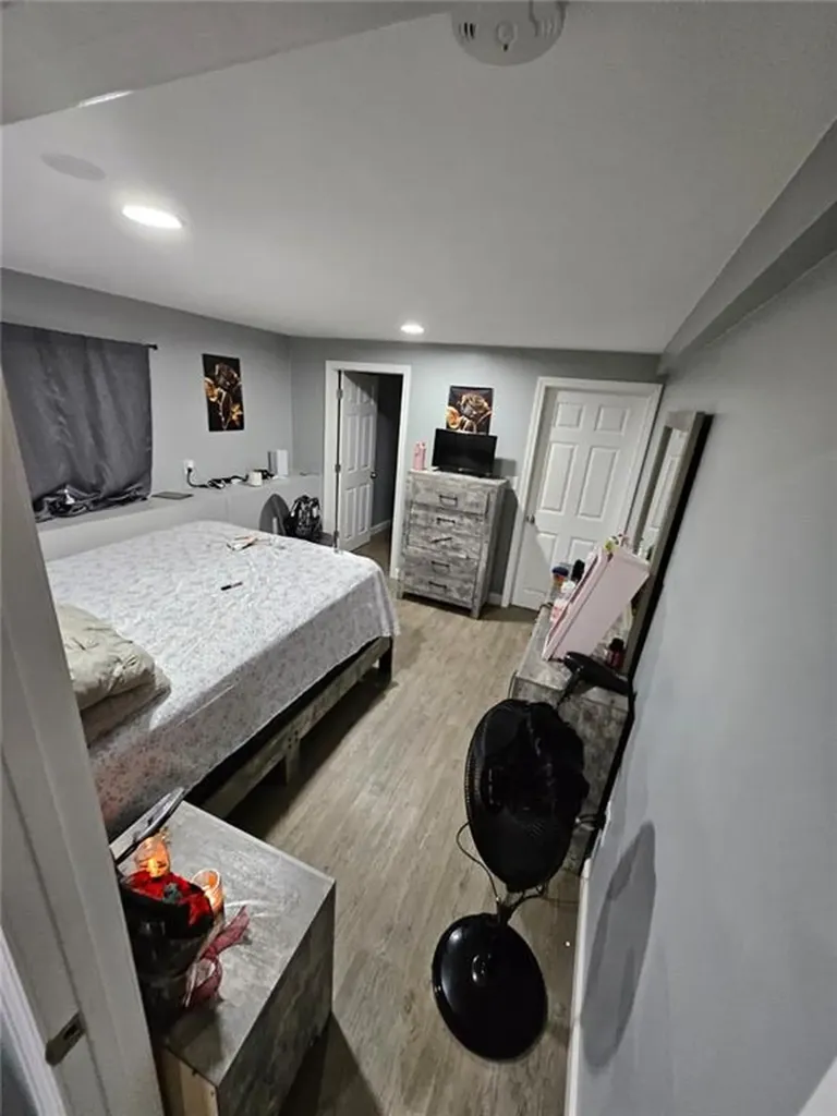 8 Tappan Street Providence RI 02908