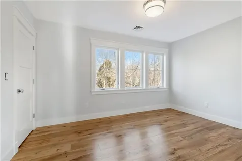 1 Knowlton Court Bristol RI 02809