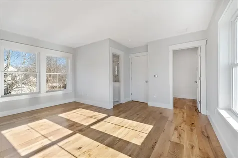 1 Knowlton Court Bristol RI 02809