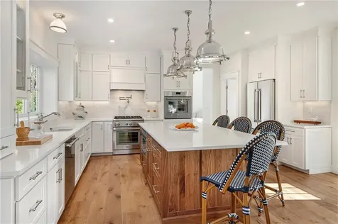 1 Knowlton Court Bristol RI 02809