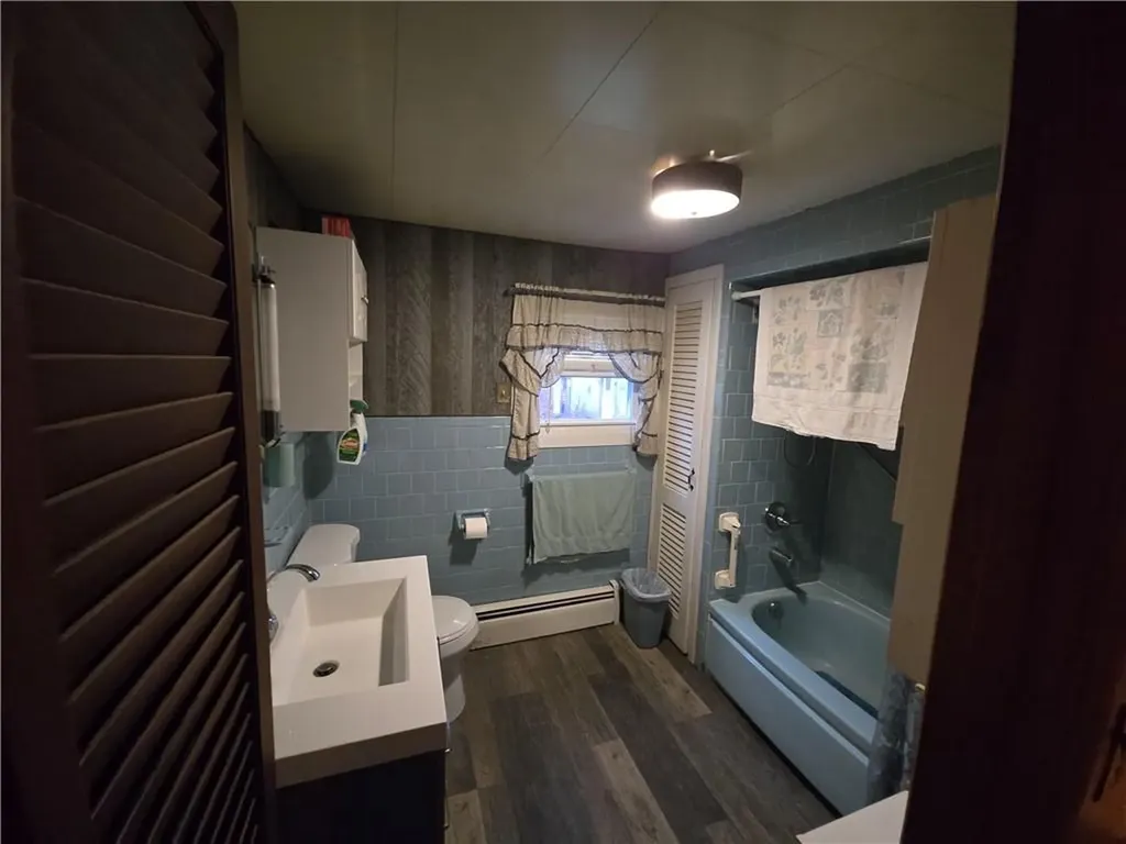 278 Central Pike Scituate RI 02857