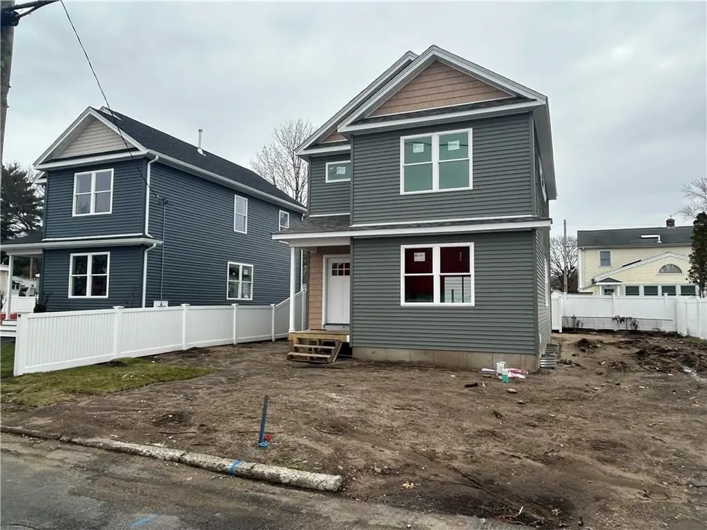 57 Cedarbrook Road Pawtucket RI 02861