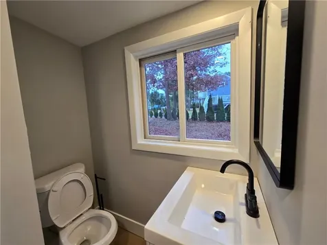 40 Alder Road Charlestown RI 02813