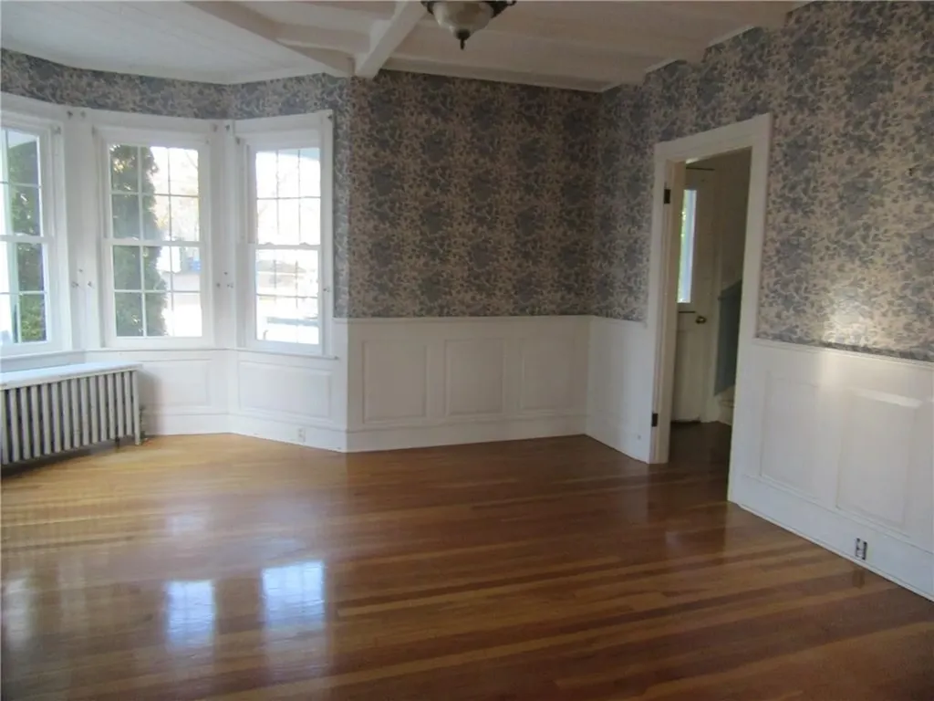 589 Gaskill Street Woonsocket RI 02895