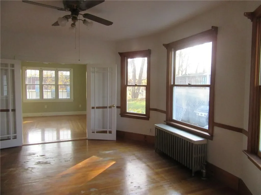 589 Gaskill Street Woonsocket RI 02895