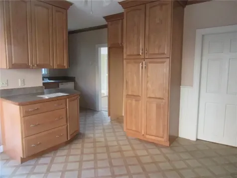 589 Gaskill Street Woonsocket RI 02895