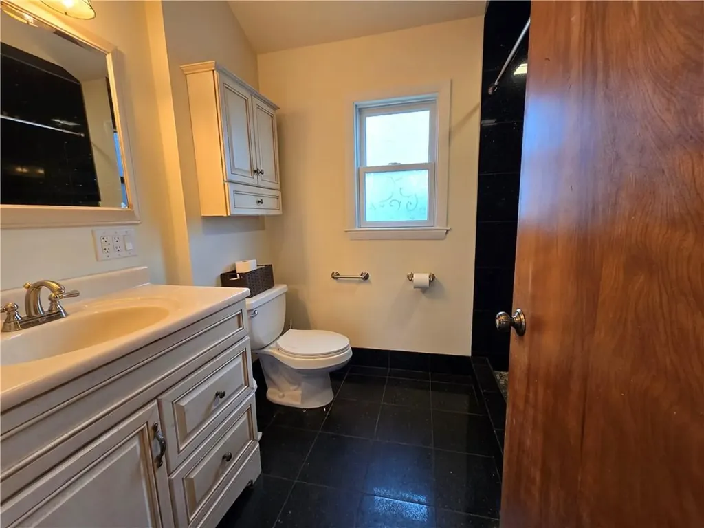 25 Winslow Street East Providence RI 02915