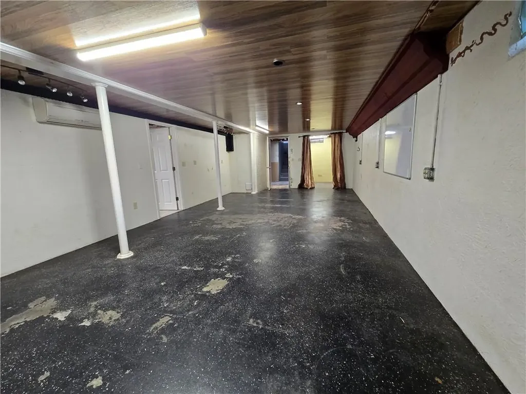 25 Winslow Street East Providence RI 02915