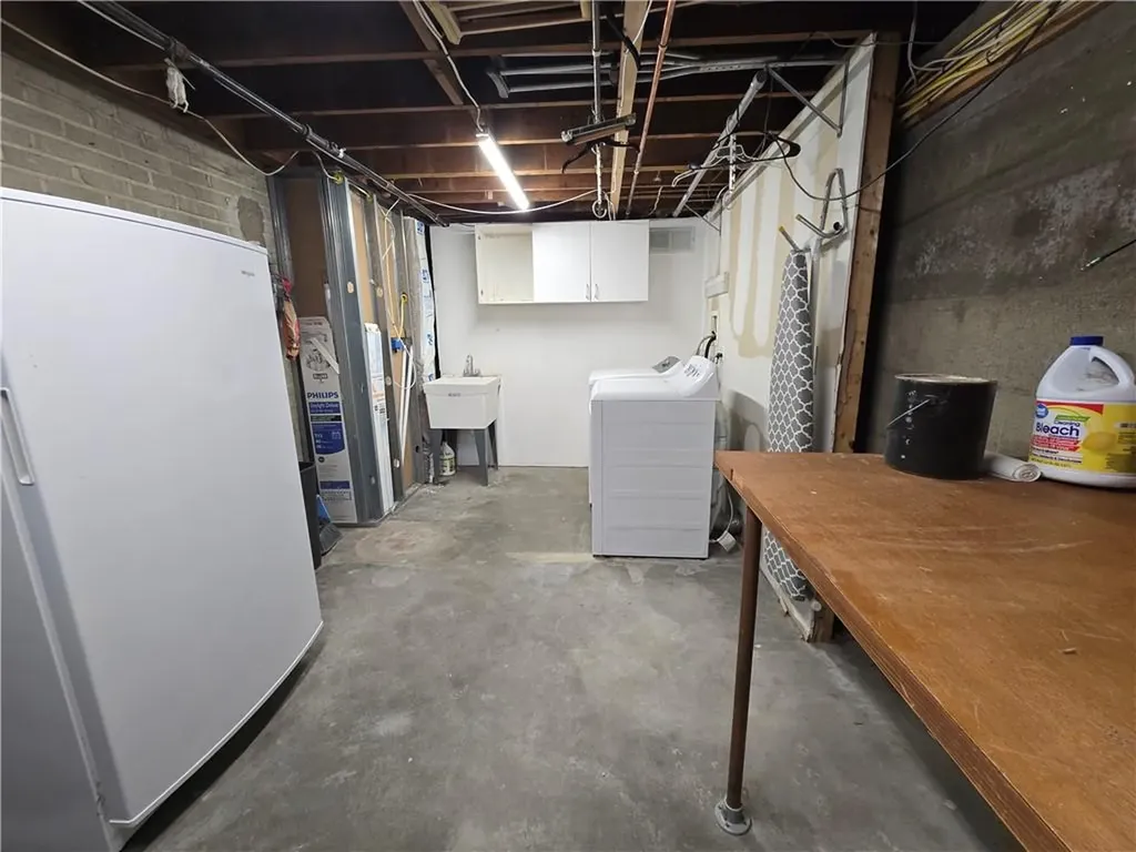 25 Winslow Street East Providence RI 02915