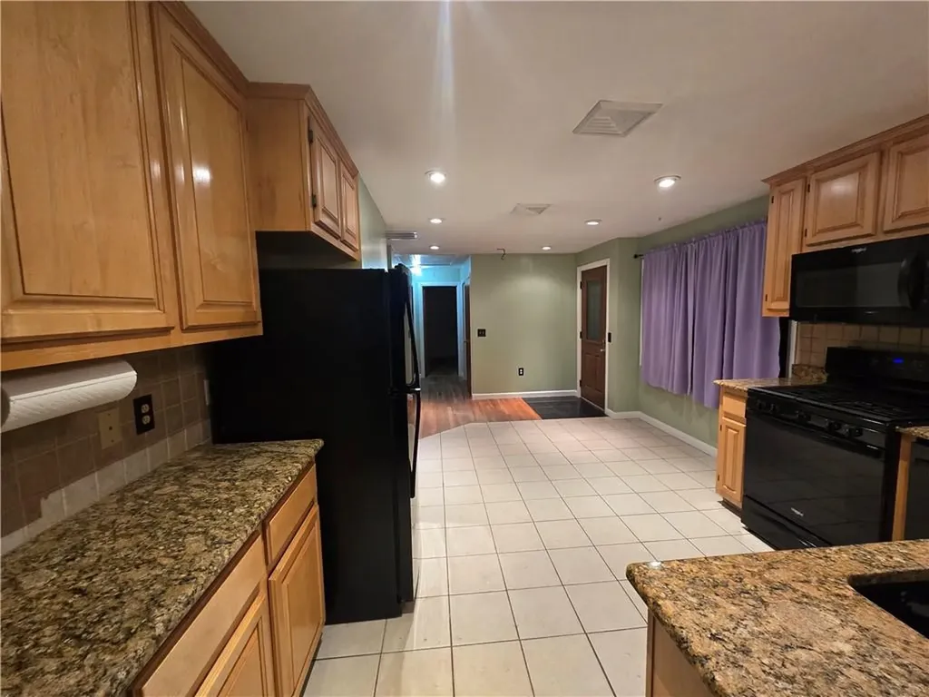 25 Winslow Street East Providence RI 02915