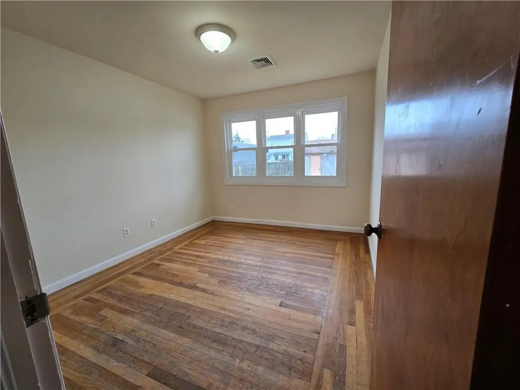 25 Winslow Street East Providence RI 02915