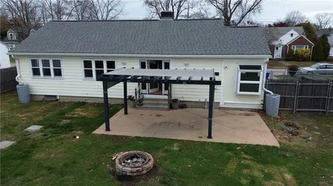 25 Winslow Street East Providence RI 02915