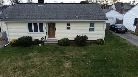 25 Winslow Street East Providence RI 02915