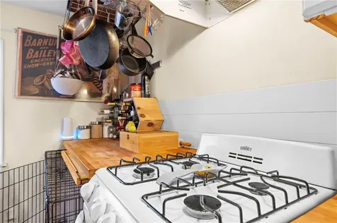 27 Padelford Street Providence RI 02906