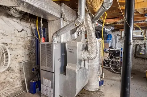 27 Padelford Street Providence RI 02906