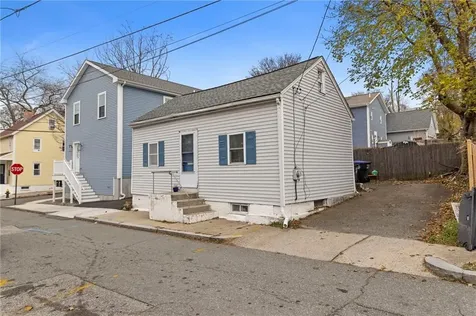 27 Padelford Street Providence RI 02906