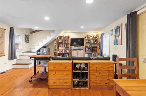 27 Padelford Street Providence RI 02906