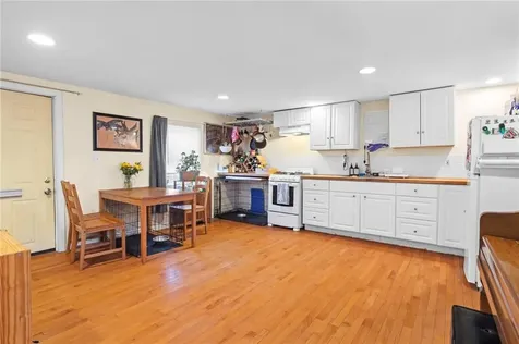 27 Padelford Street Providence RI 02906