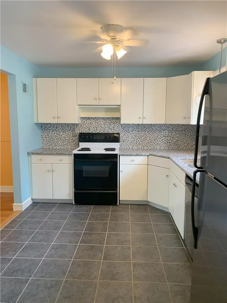 68 Locust Street Providence RI 02906