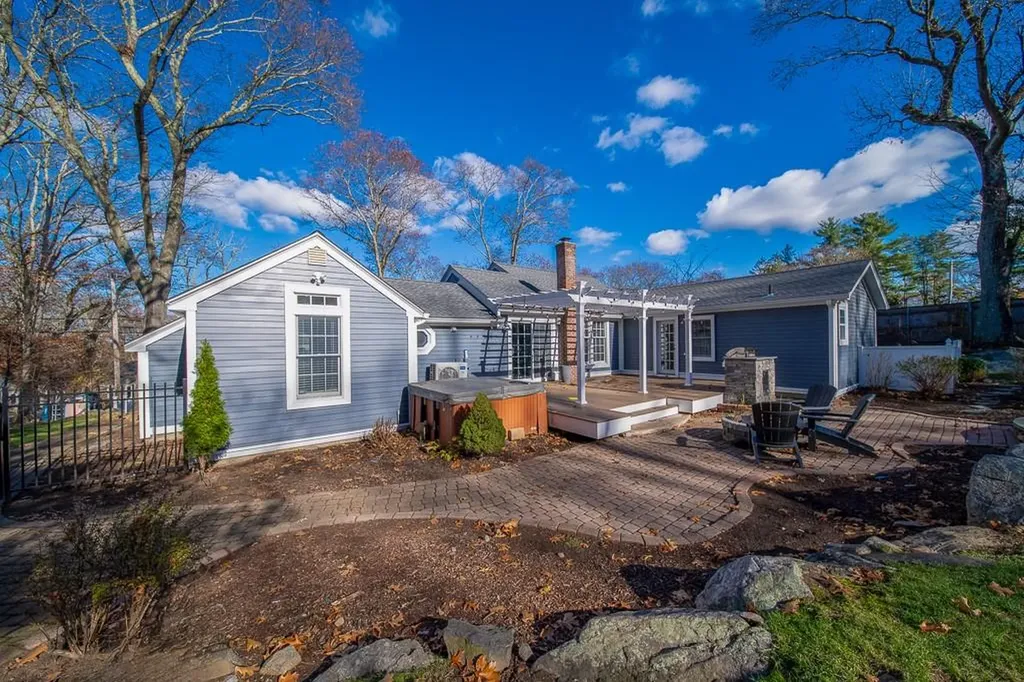 170 Cowesett Road Warwick RI 02886