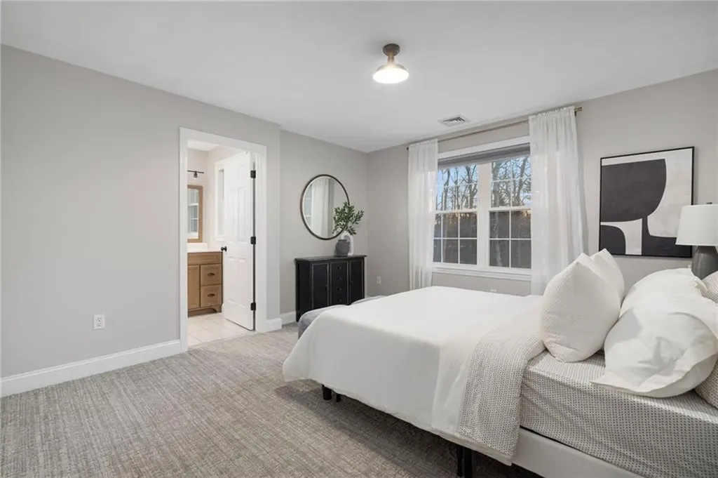 5 Morgan Court Lincoln RI 02865