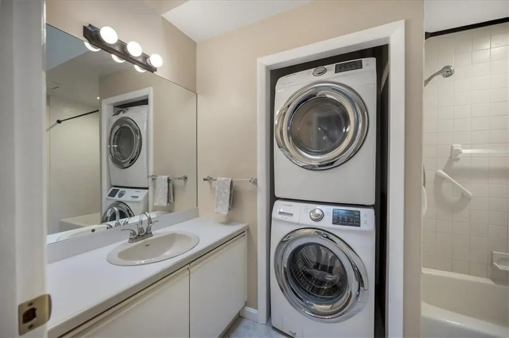 846 Halifax Drive Warwick RI 02886