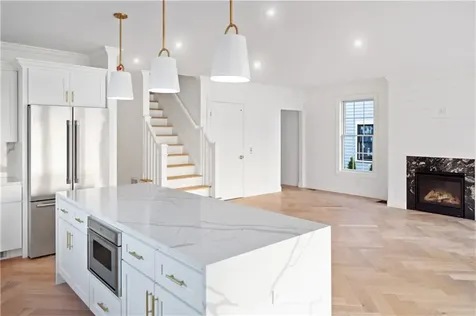 114 East Point Drive East Providence RI 02916