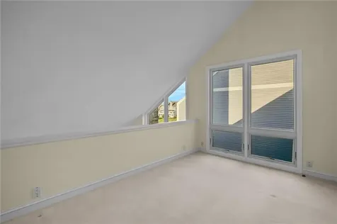 2 Bagy Wrinkle Cove Warren RI 02885