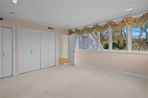 2 Bagy Wrinkle Cove Warren RI 02885