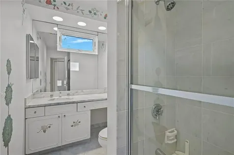 2 Bagy Wrinkle Cove Warren RI 02885