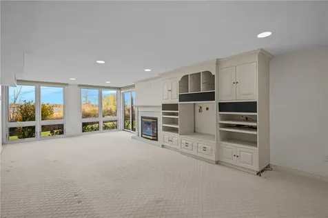 2 Bagy Wrinkle Cove Warren RI 02885