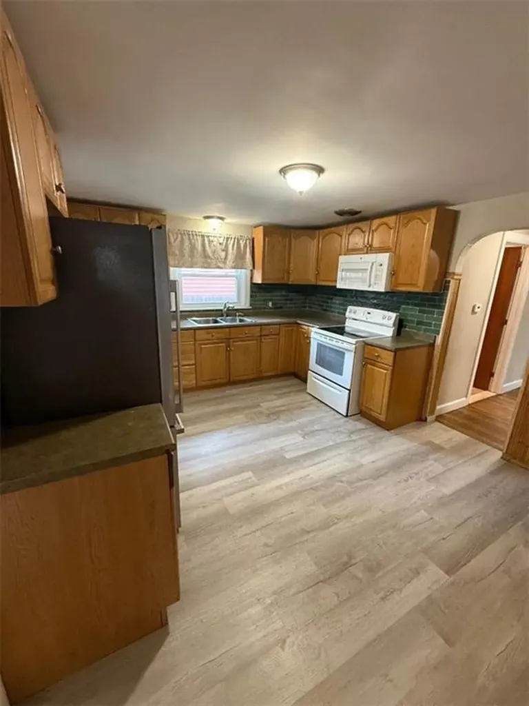 41 Calder Street Pawtucket RI 02861