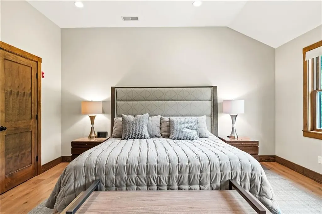 23 White Hawk Ridge Richmond RI 02898