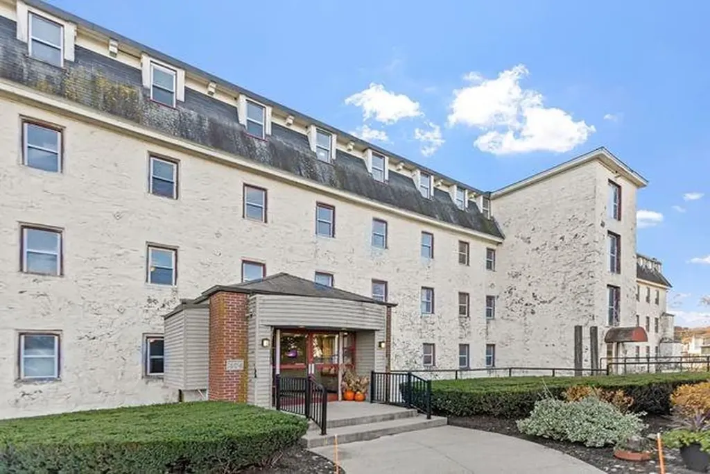 494 Woonasquatucket Avenue North Providence RI 02911