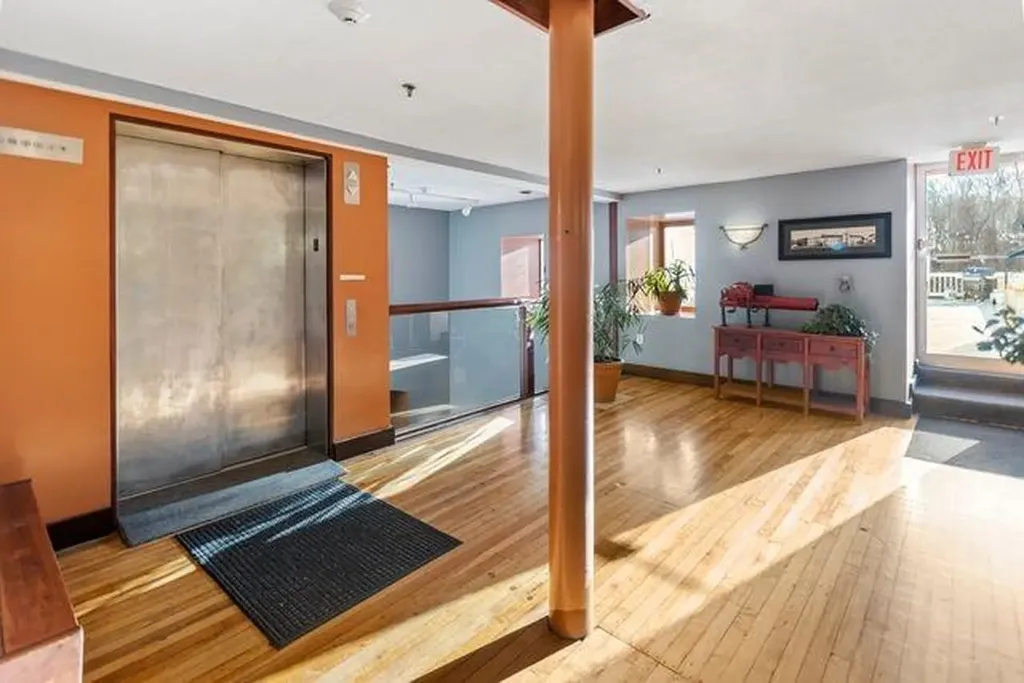 494 Woonasquatucket Avenue North Providence RI 02911