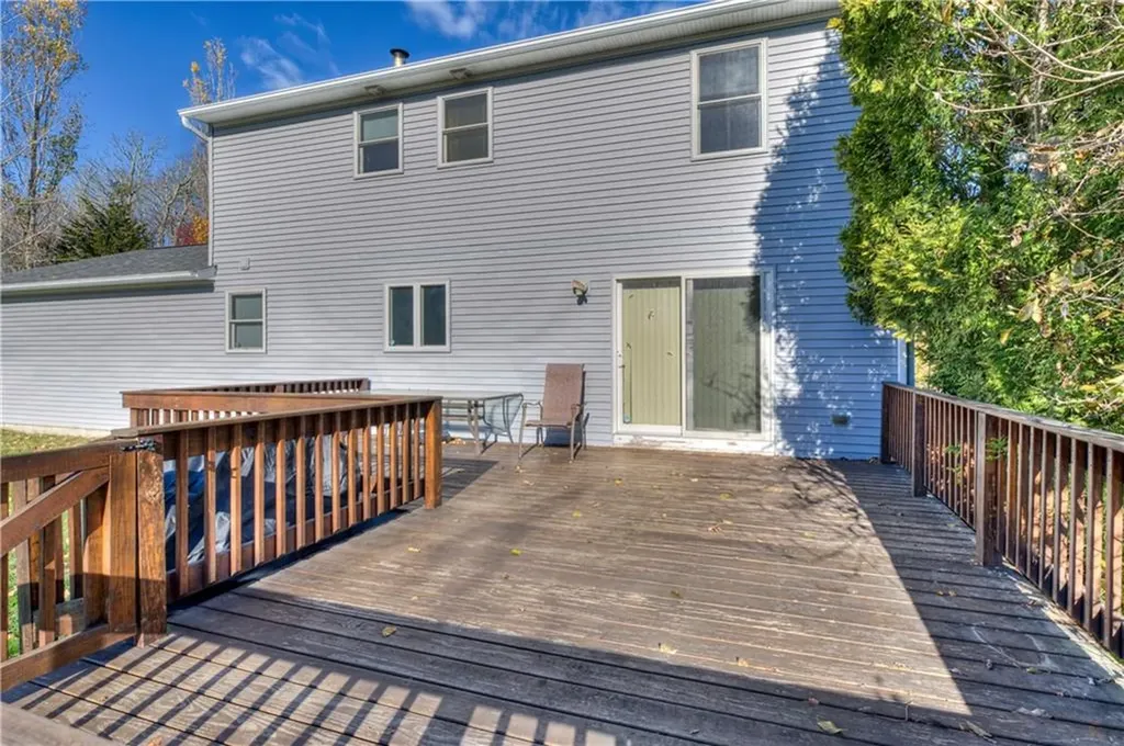 918 Saugatucket Road South Kingstown RI 02879