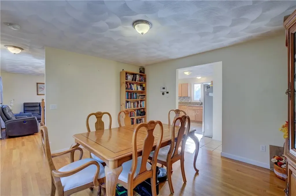 918 Saugatucket Road South Kingstown RI 02879