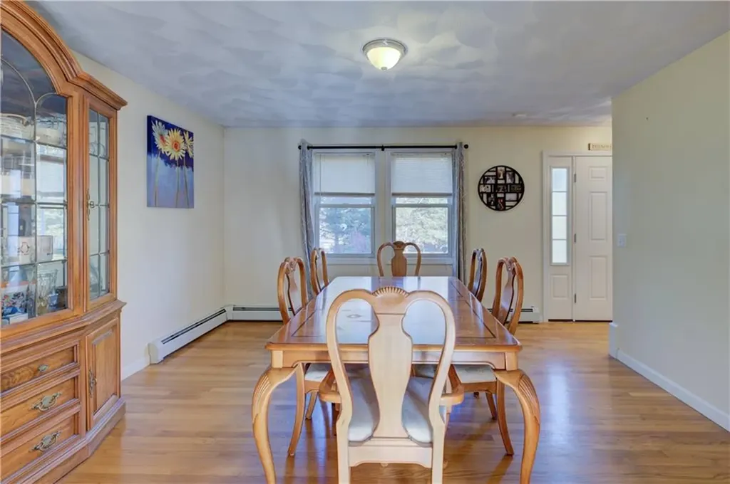 918 Saugatucket Road South Kingstown RI 02879