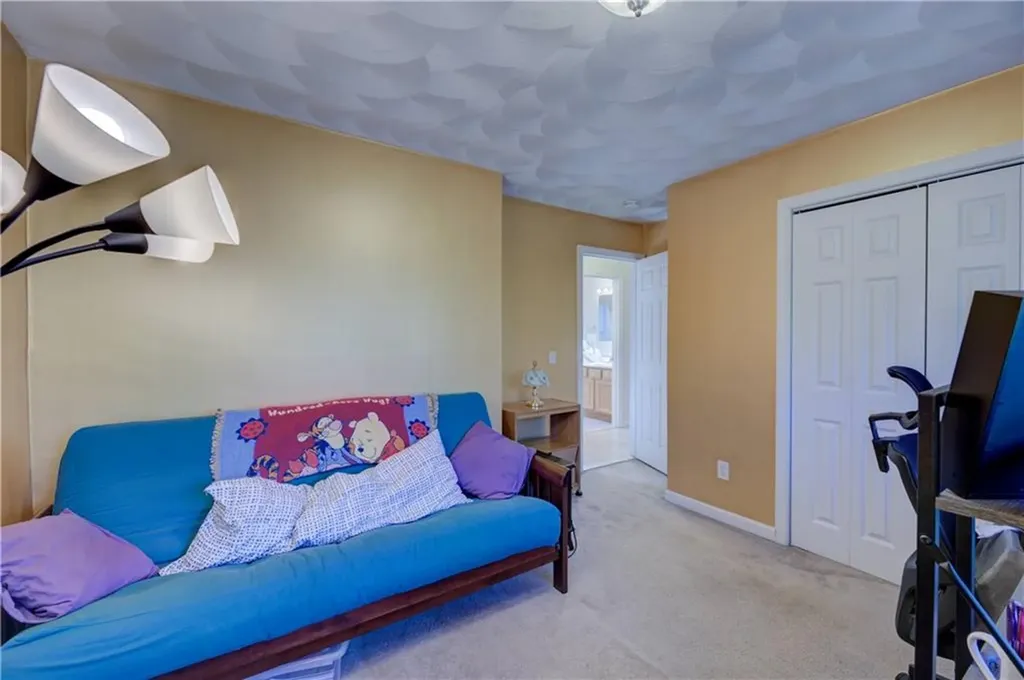 918 Saugatucket Road South Kingstown RI 02879