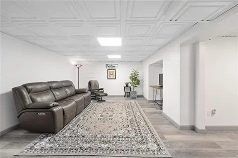 55 Gentry Way Scituate RI 02857