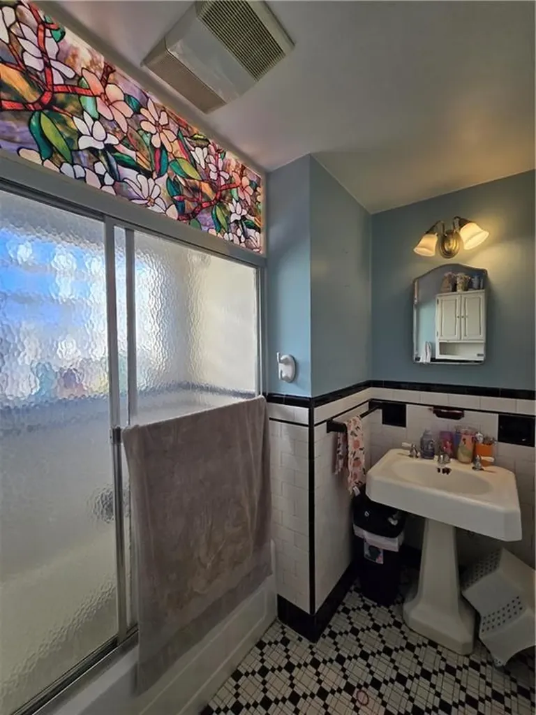 42 Netherlands Avenue Cranston RI 02905