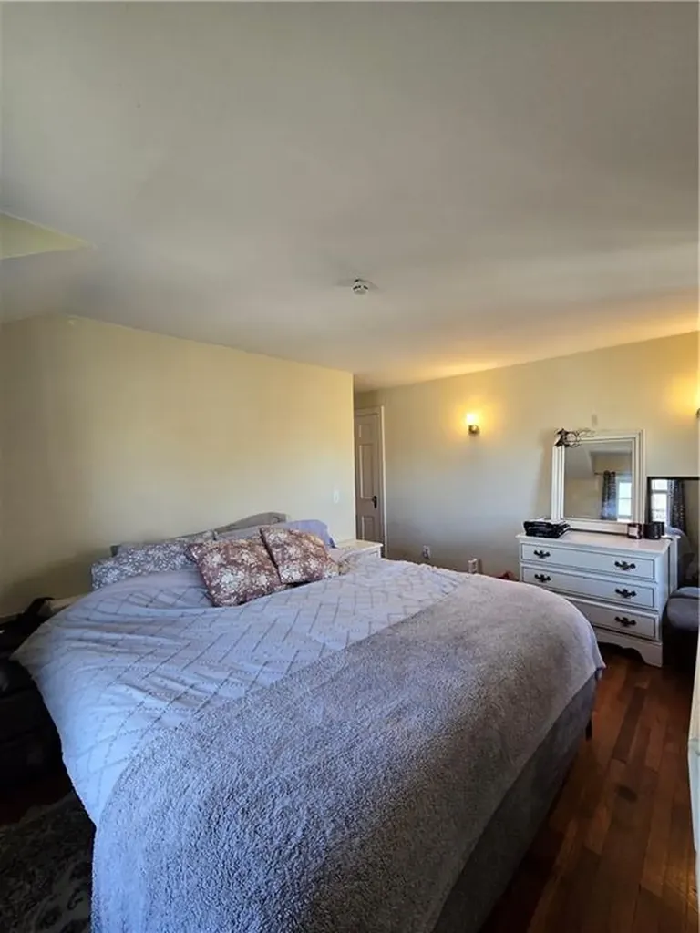 42 Netherlands Avenue Cranston RI 02905