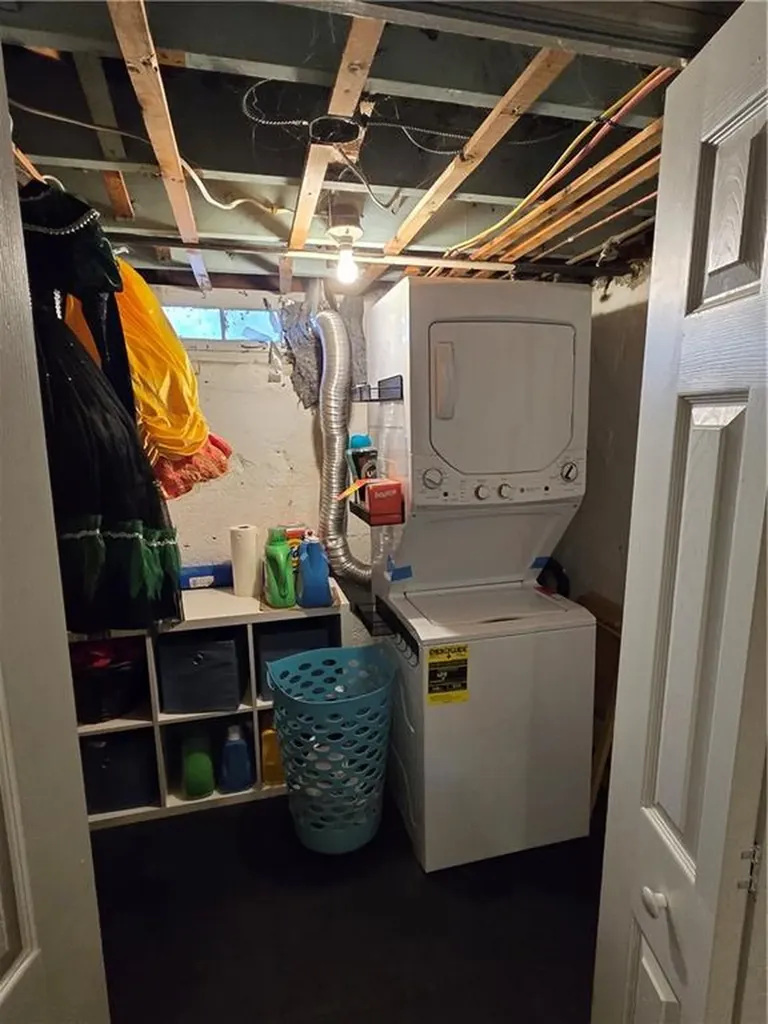 42 Netherlands Avenue Cranston RI 02905