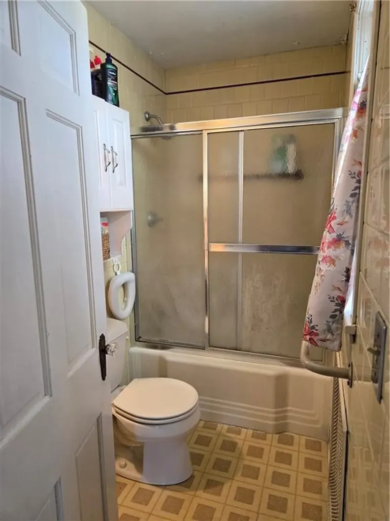 42 Netherlands Avenue Cranston RI 02905