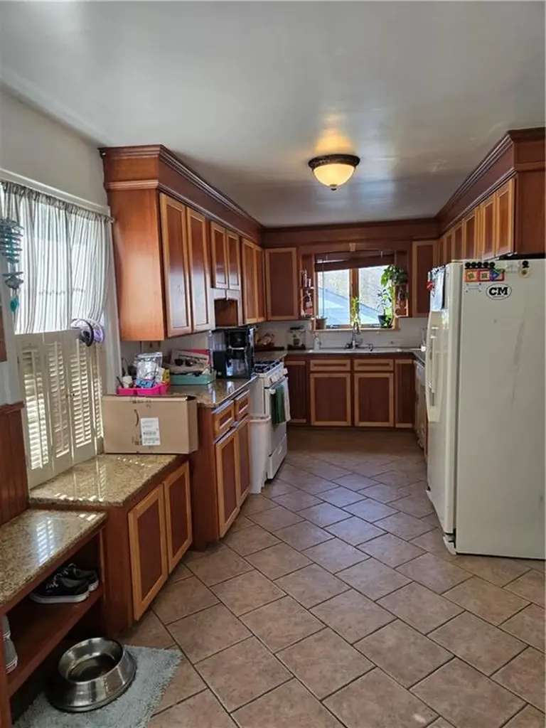 42 Netherlands Avenue Cranston RI 02905