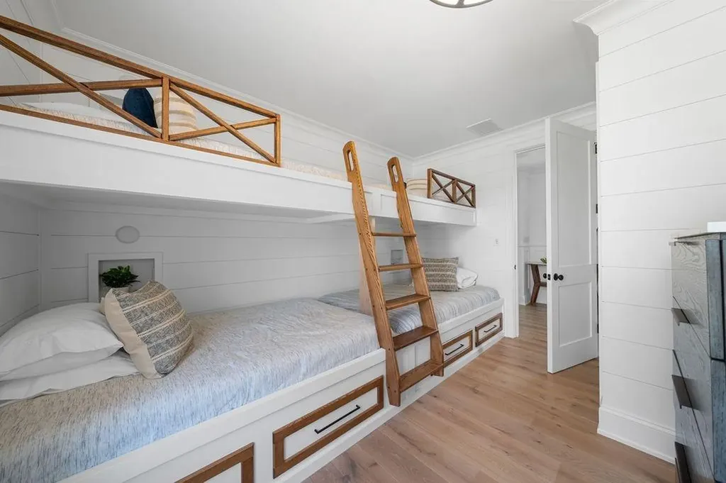 815 Ocean Road Narragansett RI 02882