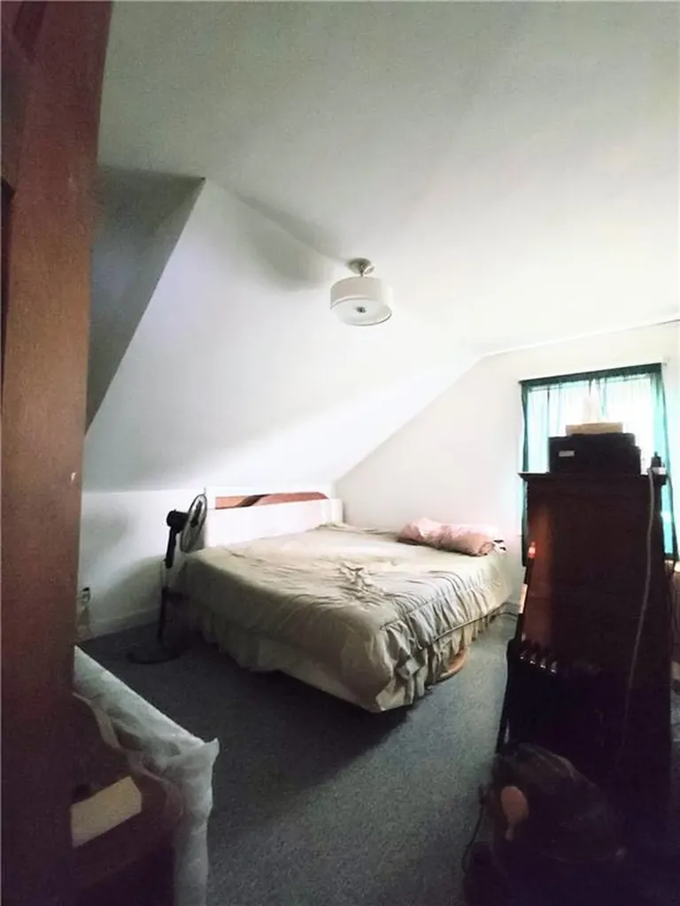 73 75 Old Fort Road Newport RI 02840