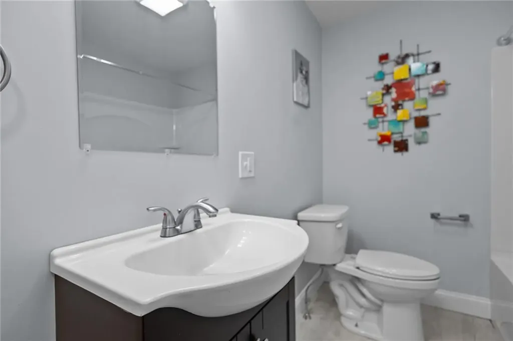 31 Swan Street North Providence RI 02911