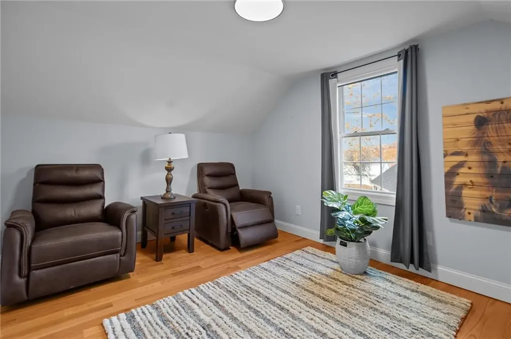 31 Swan Street North Providence RI 02911