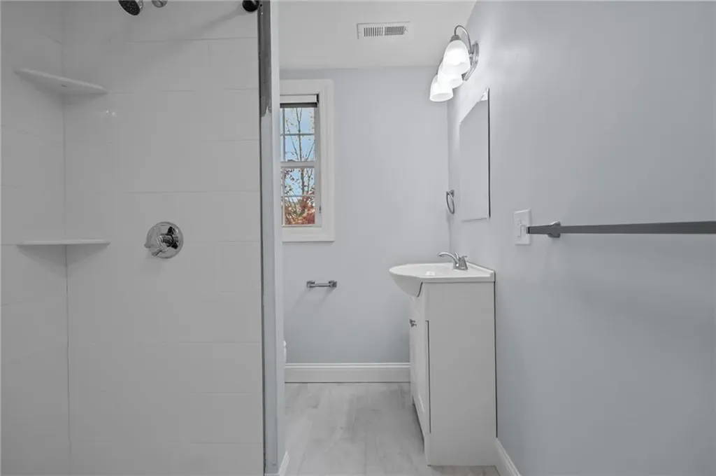 31 Swan Street North Providence RI 02911